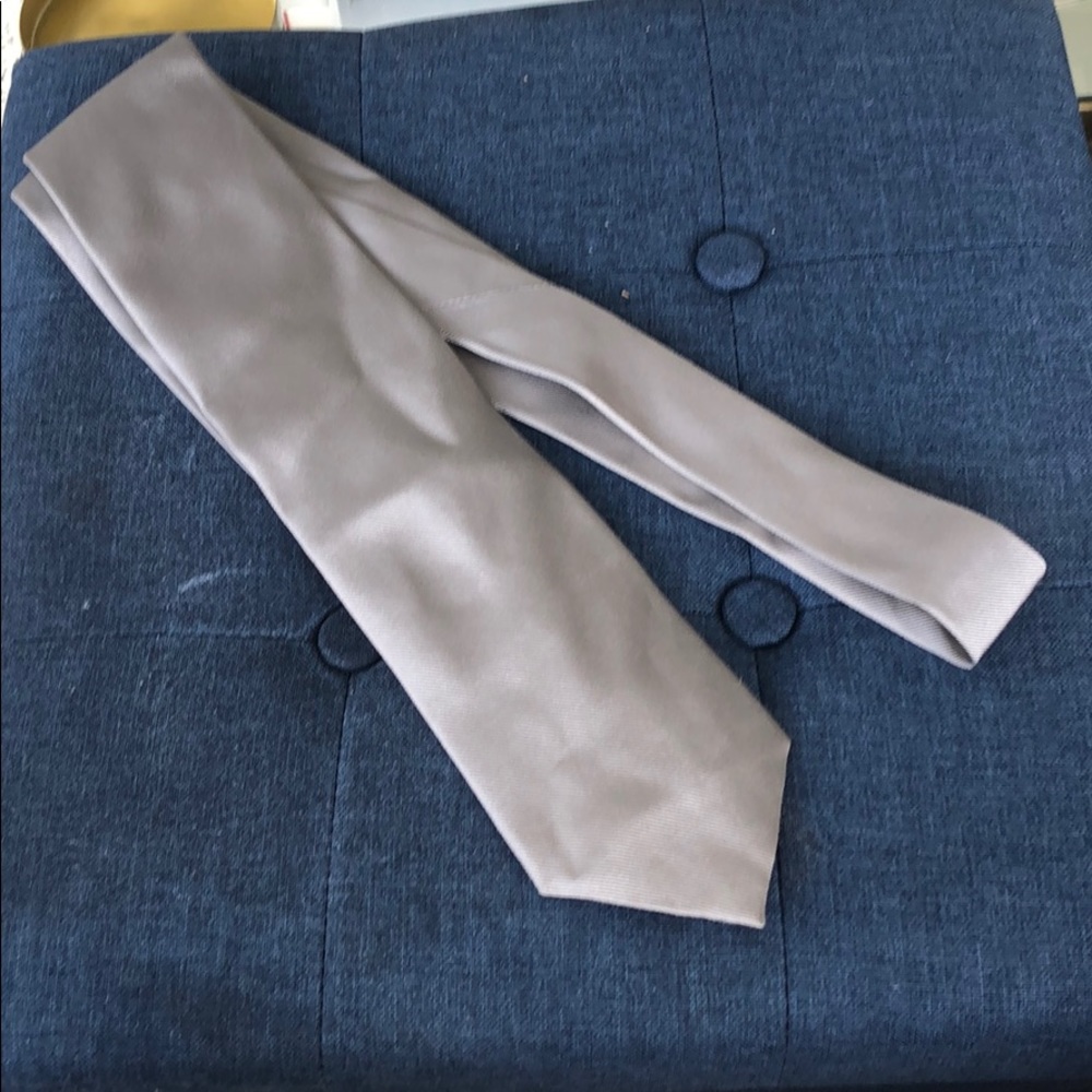 Silk tie